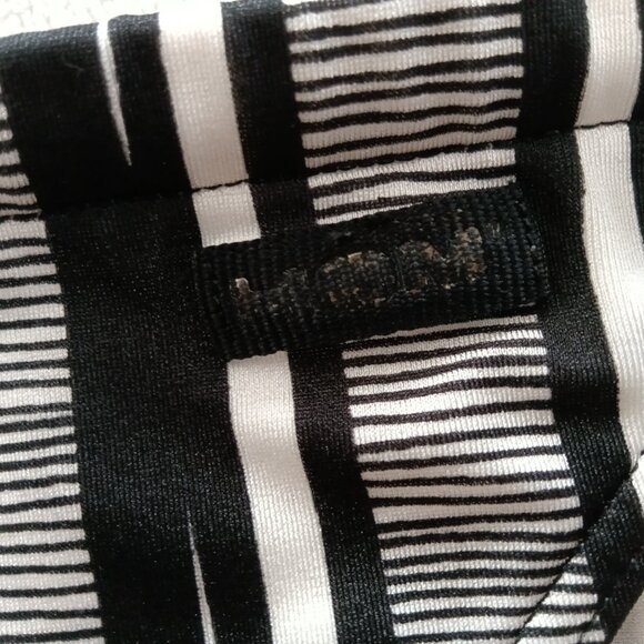 (Pre-Owned) RARE VINTAGE HOM SWIM BRIEF, SIZE 34", BLACK/WHITE STRIPES (*) - Picture 4 of 8